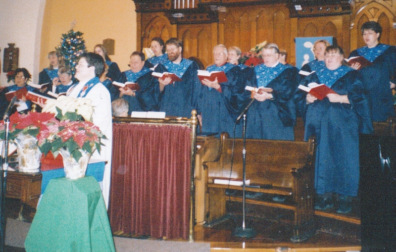 41-5-Liz-02-2003-Christmas-Jane-singing-with-choir