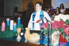 34-5-Liz-01-2003-Christmas-Eve-Jane-singing-with-pick-up-choir-b